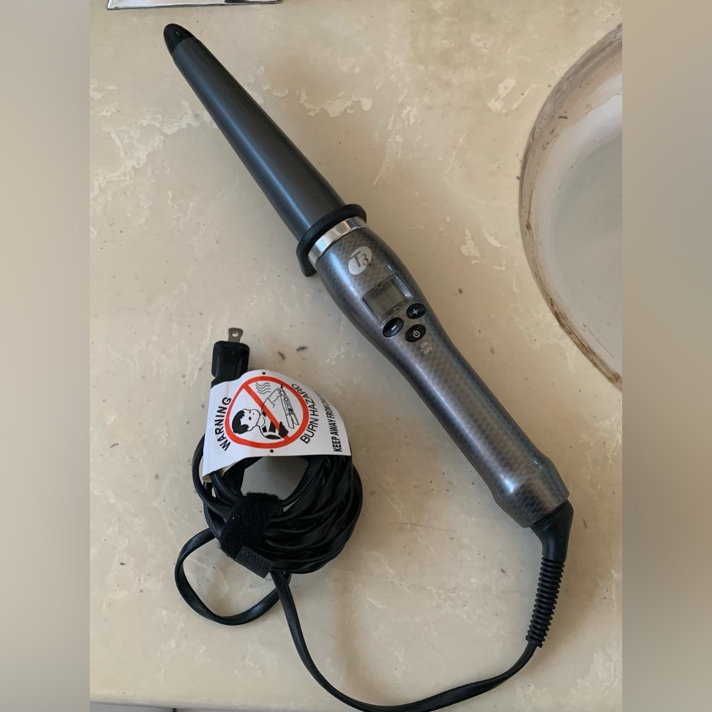 T3 Curling Wand, 1.25”